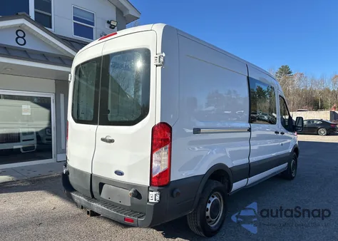 2015 Ford Transit-250 z USA, uszkodzony, nr VIN 1FTNR2CM7FKA89925